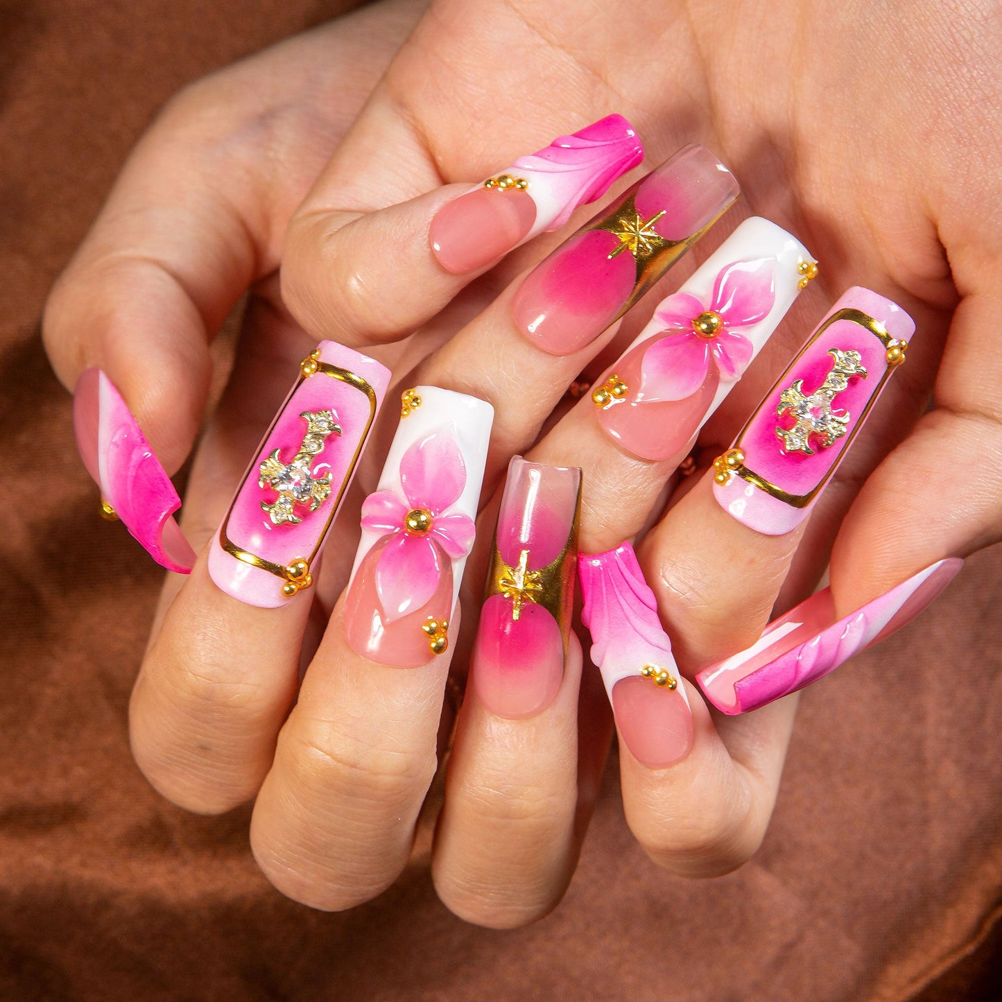 Bubblegum Reef Handmade Nails H547