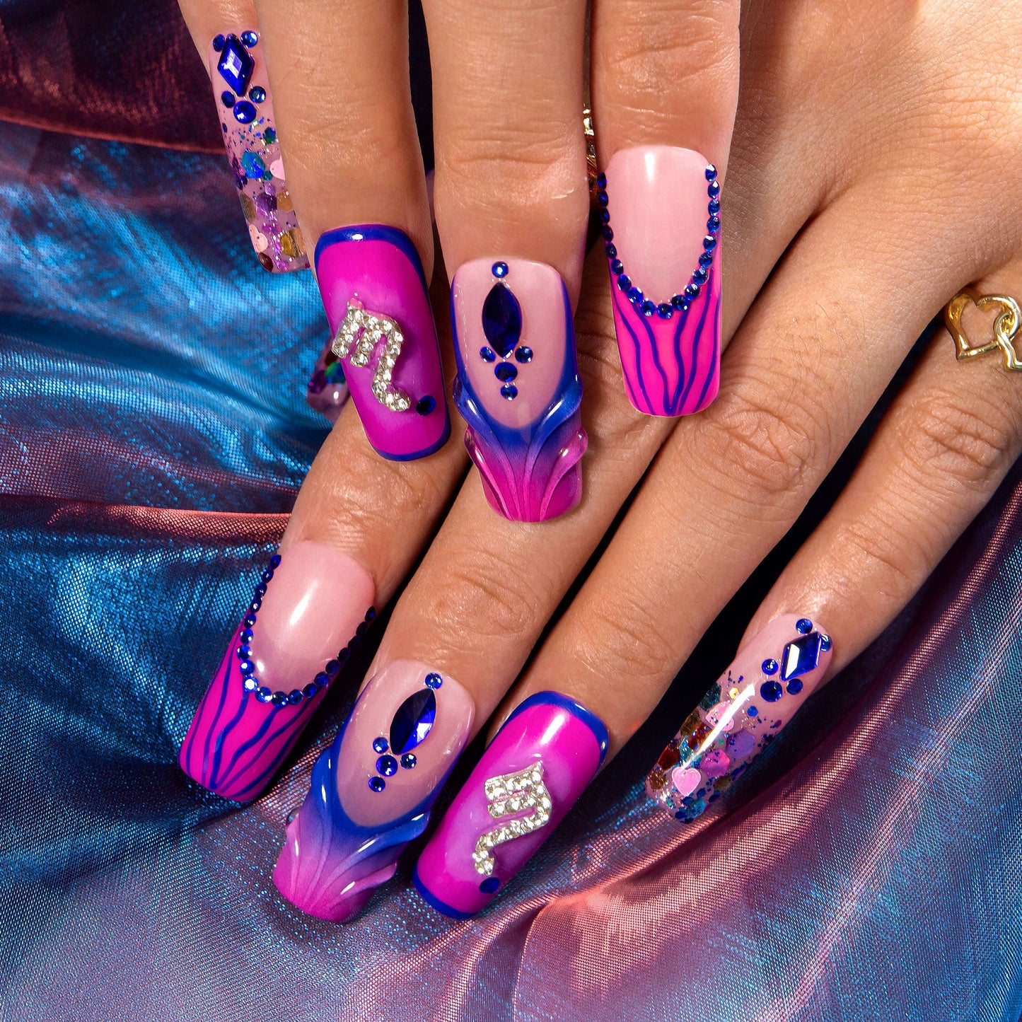 Scorpio Drama Club Handmade Nails H591