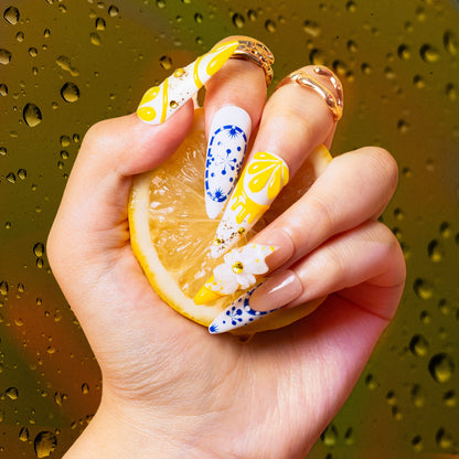 Amalfi Bloom Handmade Nails H468